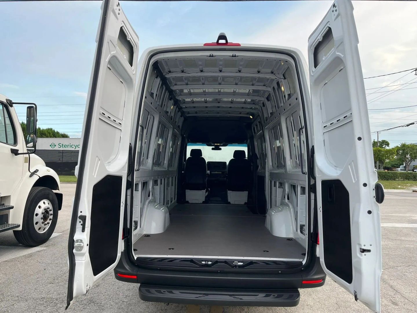 mercedes-benz sprinter cargo van 2025 W1Y4KCHY2ST225024 image mercedes-benz sprinter cargo van 2025 W1Y4KCHY2ST225024 image